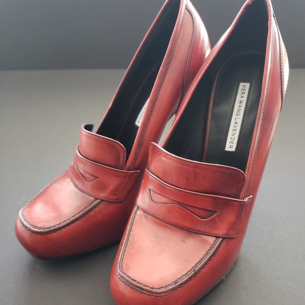 Vera Wang Lavender Red Heels size 9.5
